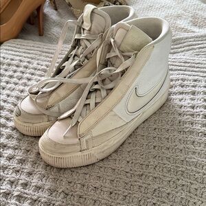 Nike Women's High-Top Sneakers - Off-White